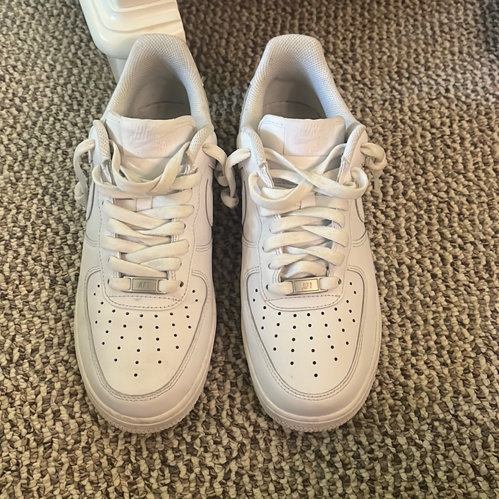 White Nike Air Force 1’s